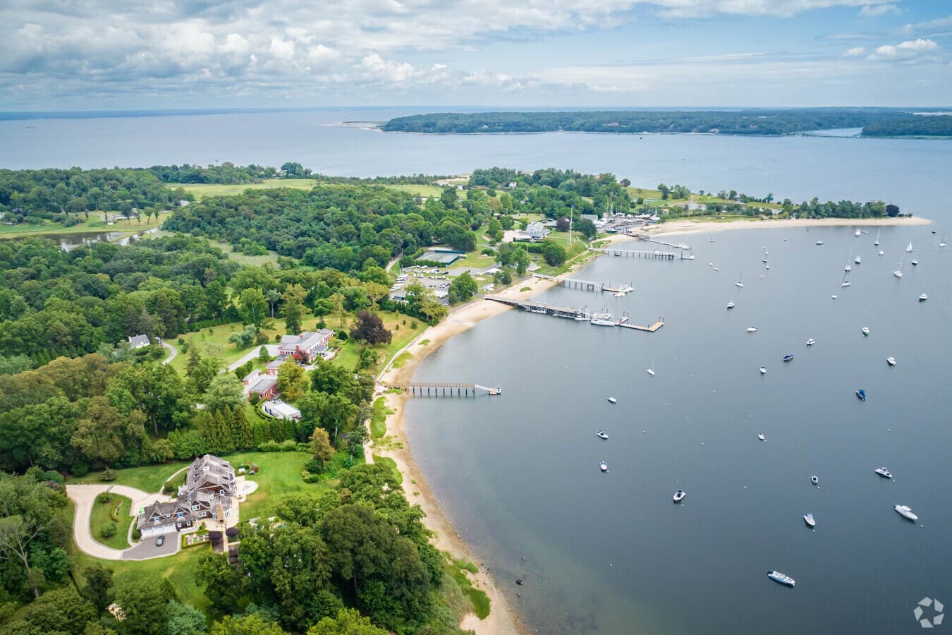 Centre Island scenery